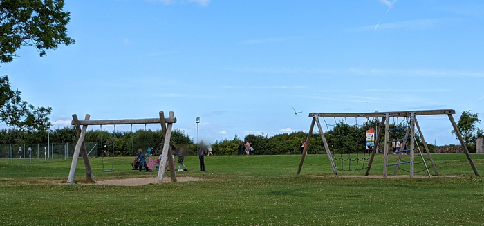 Spielplatz am Wasser