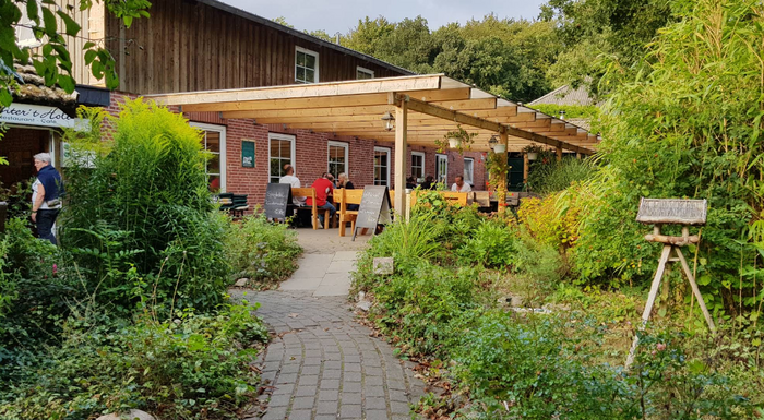 Außenansicht Cafe Achtert Holt 