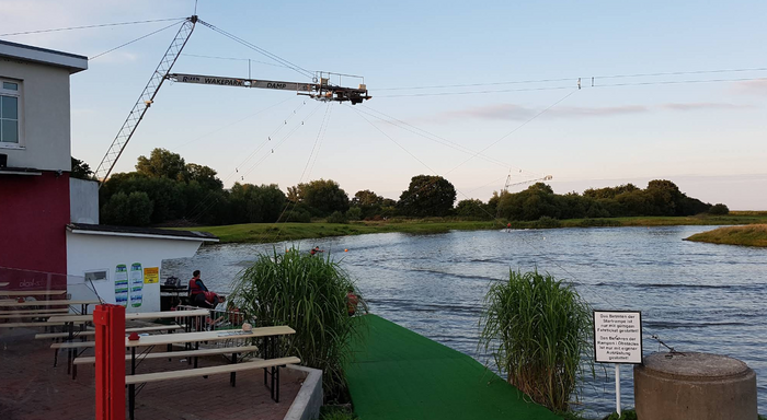 Damper Wasserskianlage