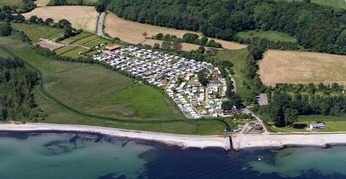 Drohnenbild Campingplatz Koralle mit Ostsee