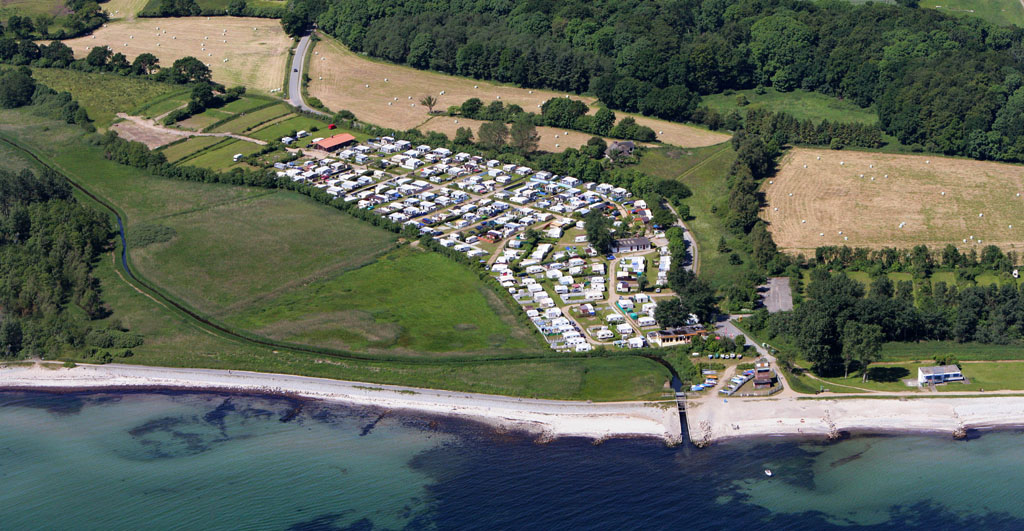Drohnenbild Campingplatz Koralle mit Ostsee